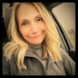 Meet your Posher, Angie